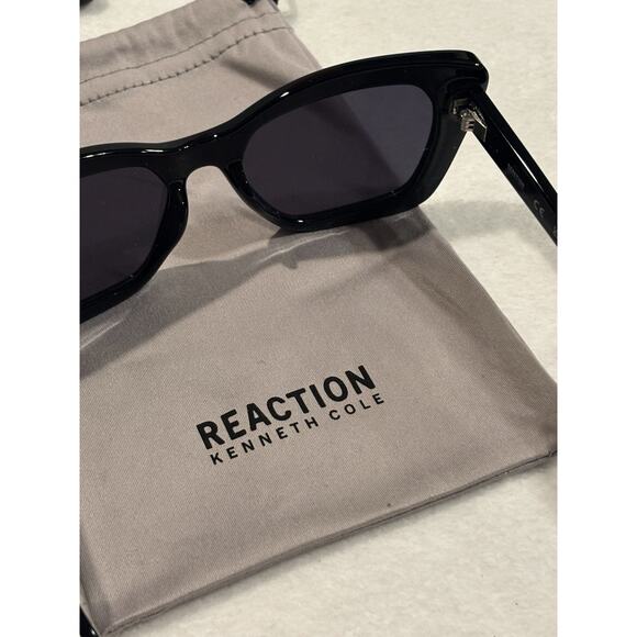 Kenneth Cole Reaction Black Cat Eye Sunglasses with Pouch RN00015S 53-18-140 NWT - Picture 3 of 8
